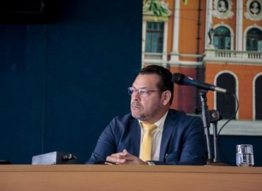 Presidente da Câmara Municipal de Belém expulsa vereador de sessão por criticar Zenaldo.