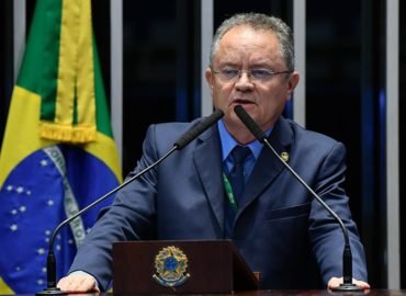 Manobra de juiz dá fôlego a provável cassação de mandato do senador Zequinha Marinho.