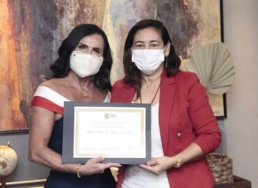 Gretchen recebe título de Cidadã do Pará na ALEPA.